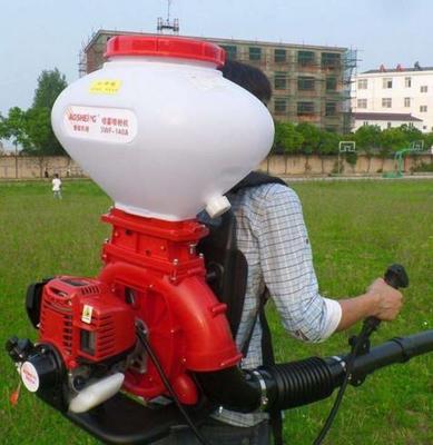 施肥机械的种类及配套肥料选择