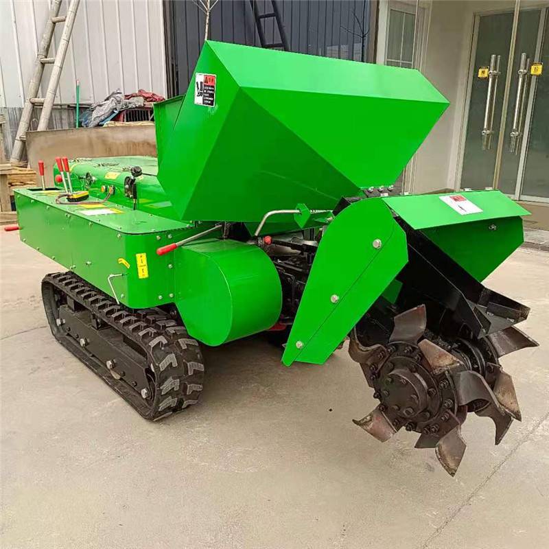 启航牌35马力履带旋耕机 果园管理的多面手——从旋耕、施肥开沟到锄草