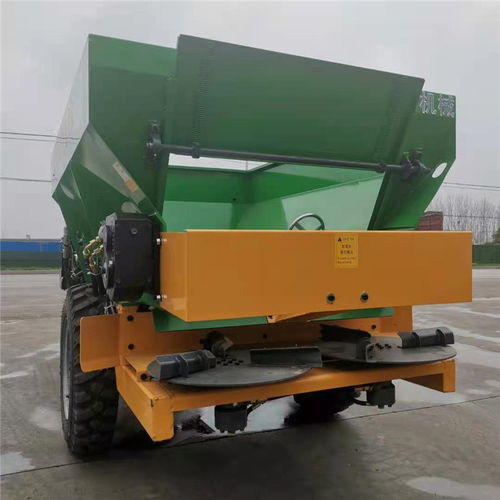 高效农业新助手 鸡鸭粪抛粪车与有机肥施肥机械的应用与价值
