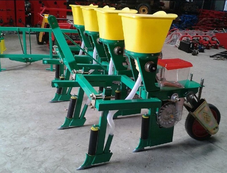 高效精准作业 4行施肥精密玉米播种机2BYSF-4的技术特点与应用价值
