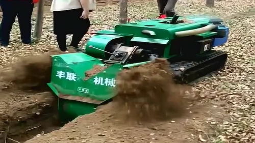 果农的福音 高科技施肥机械让果园工作更省力